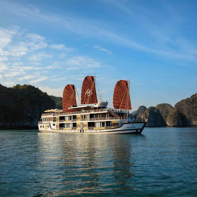 Orchid Classic Cruises Halong Bay